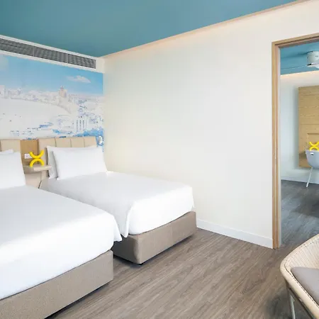 Ozo North Pattaya Hotel Bagian luar foto