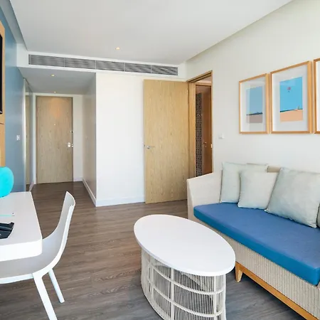 Ozo North Pattaya Hotel Exterior photo